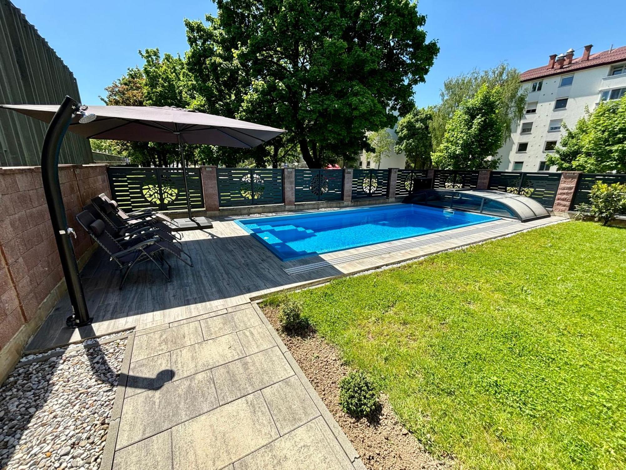Villa Moste With Pool & Ev Station ลูบลิยานา ภายนอก รูปภาพ